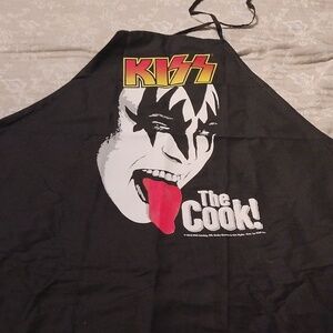KISS Black Apron with Graphic Design